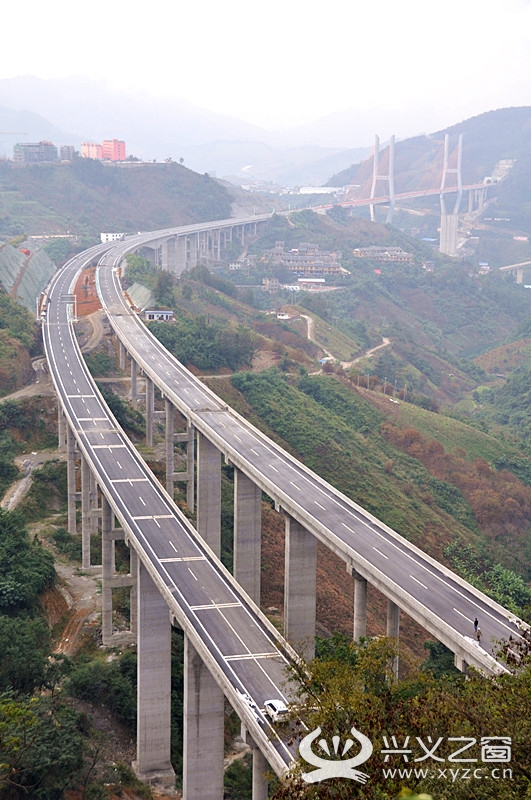 圆梦"高速路" ——望安高速(望谟段)建设侧记