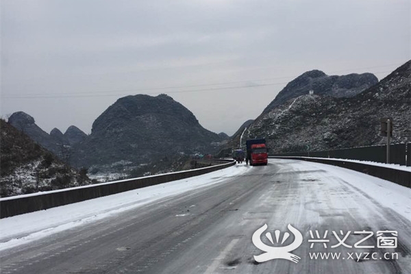 兴义之窗 本地资讯 今日兴闻   沪昆高速贵阳至昆明方向虎跳河大桥段