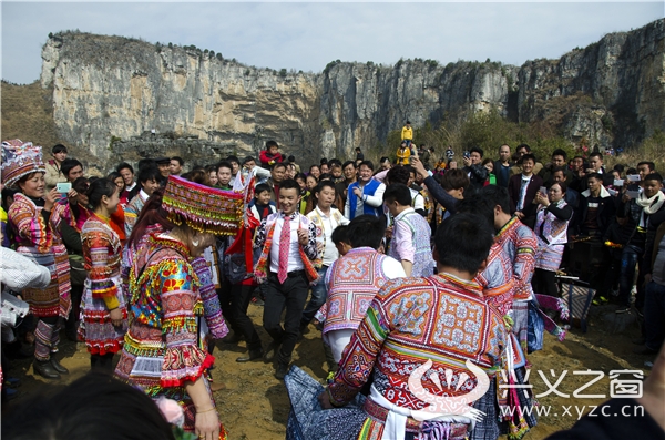 普安县城有多少人口_普安县城图(2)