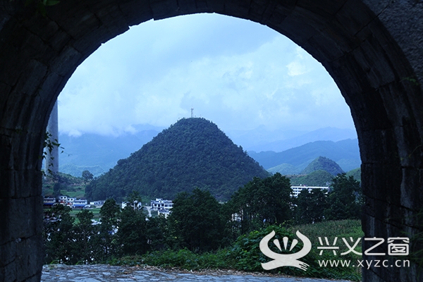 贵州贞丰县城市人口多少_贵州贞丰县双乳峰