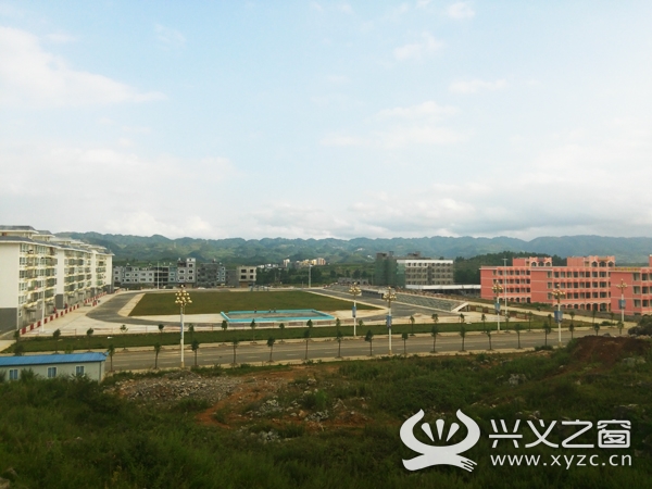 普安县青山镇体育场建设主体工程完工
