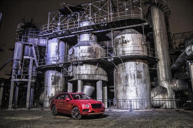 Ӱ־ݻһľ ԽBentayga V8