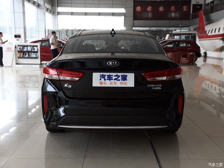 ô K5Դ 2018 2.0L LUX