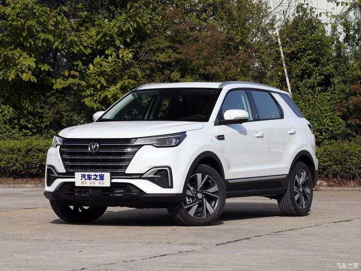 其中較受關注的則是在車展中正式上市的緊湊型suv——長安cs55 plus